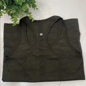Lululemon tank top